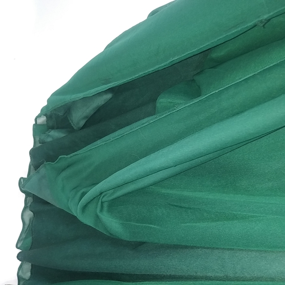 Davids Bridal 16 Sleeveless Formal Maxi Dress Plus in Forest Green - Picture 3 of 10